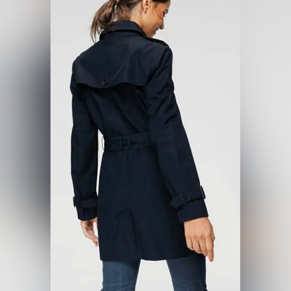 Tommy hilfiger's utility coat jacket dark blue full zip. Pockets. Belt petite S